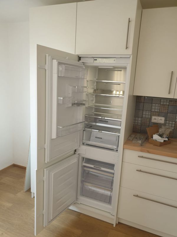 Truhlářství Záruba - Interiérový nábytek na míru (07)