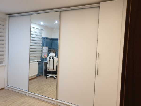 Truhlářství Záruba - Interiérový nábytek na míru (12)