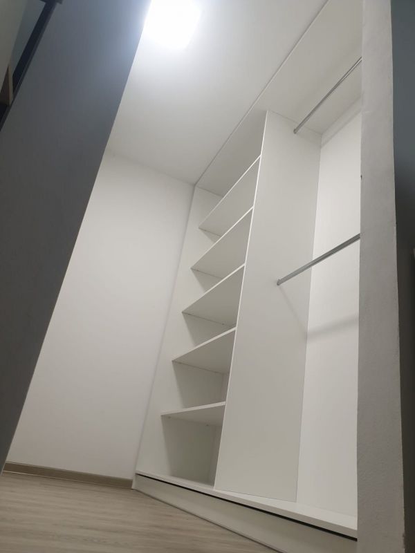 Truhlářství Záruba - Interiérový nábytek na míru (16)