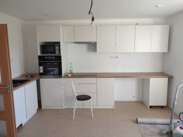 Truhlářství Záruba - Interiérový nábytek na míru (28)