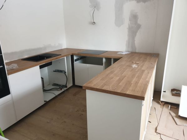 Truhlářství Záruba - Kuchyňské linky (01)